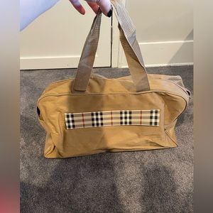 Burberrys perfumes overnight bag NEW vintage